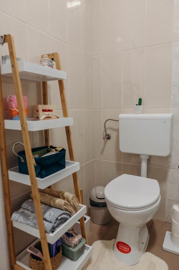 Holy Apartment Dakovo Exterior photo